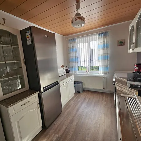 아파트 Und Strausswirtschaft Im Weinberg 프레이버그